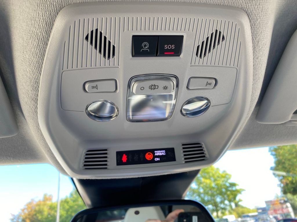 Fahrzeugabbildung Citroën C3 Aircross Hybrid Automatik 145 MAX *Winterpak*