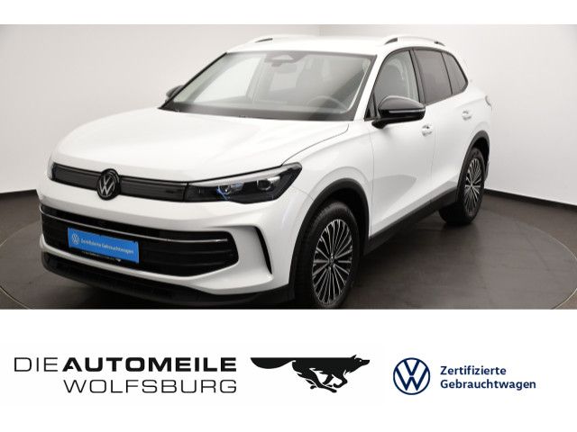 Volkswagen Tiguan - 1