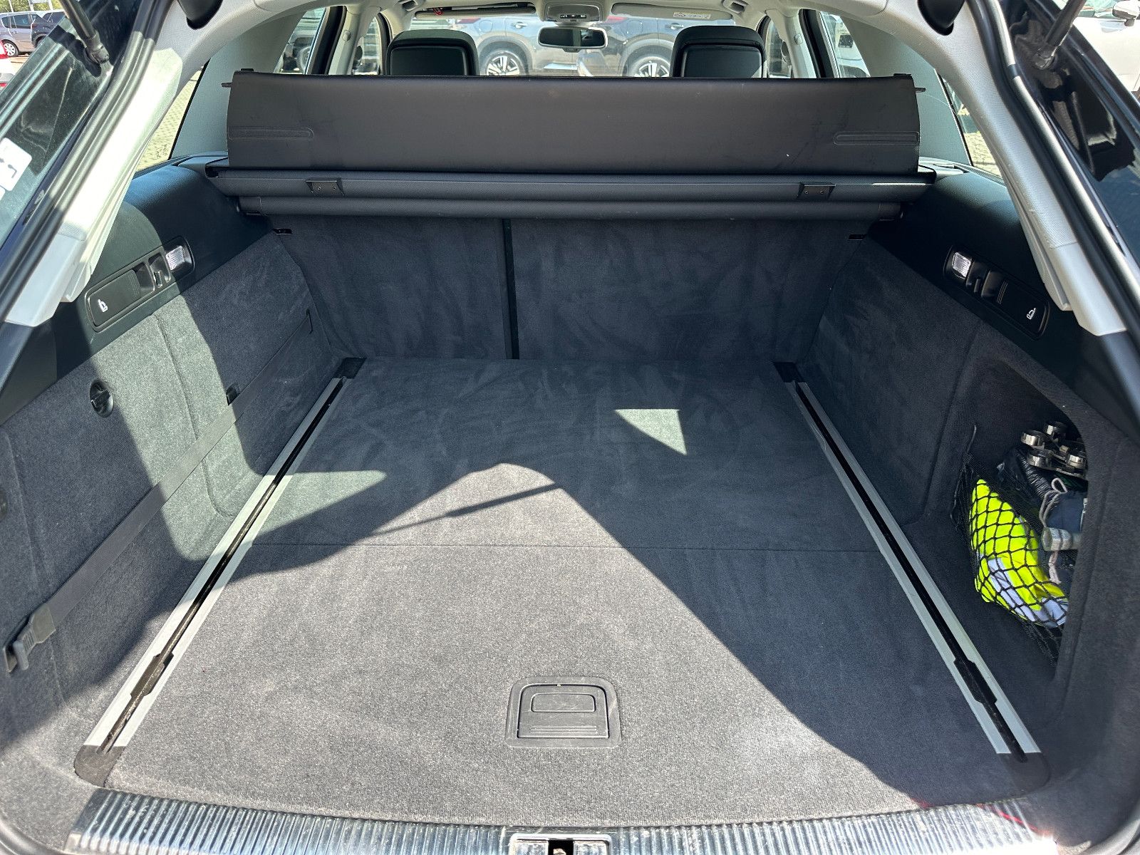 Fahrzeugabbildung Audi A6 Avant 3.0 V6 TDI Quattro S-Line SHZ+BOSE+PANO