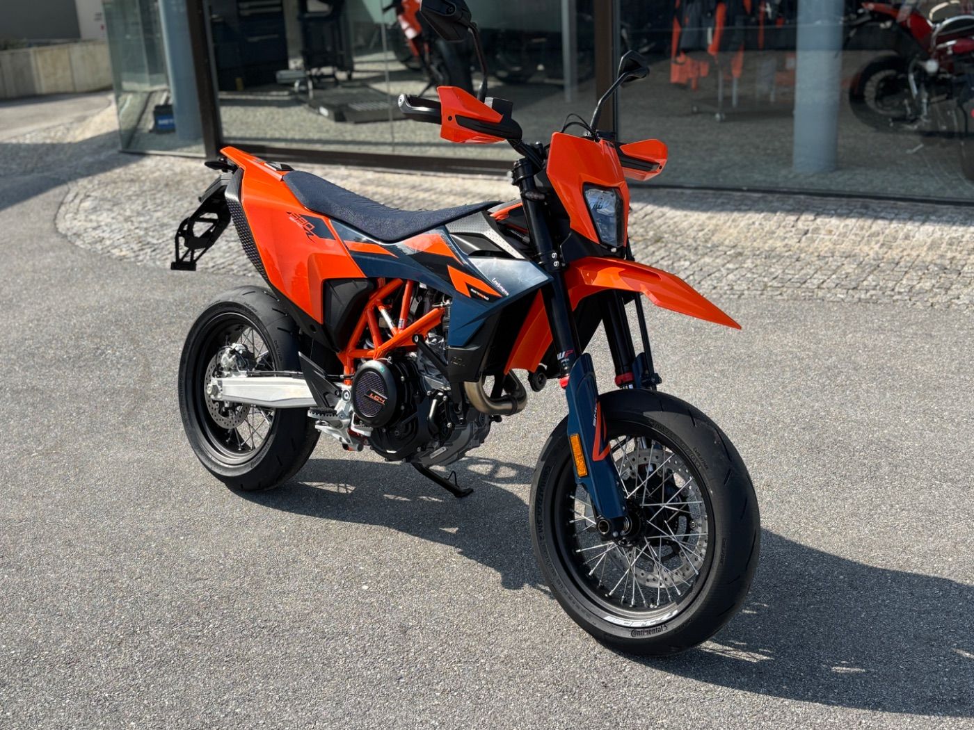 Fahrzeugabbildung KTM 690 SMC-R 2026