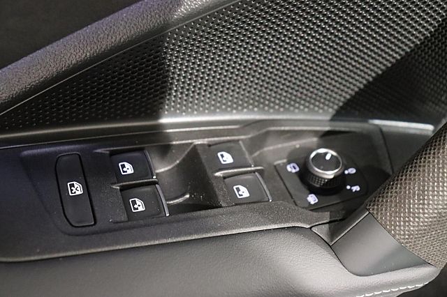 Tiguan R-Line 1.5l eHybrid DSG BlackStyle AHK An