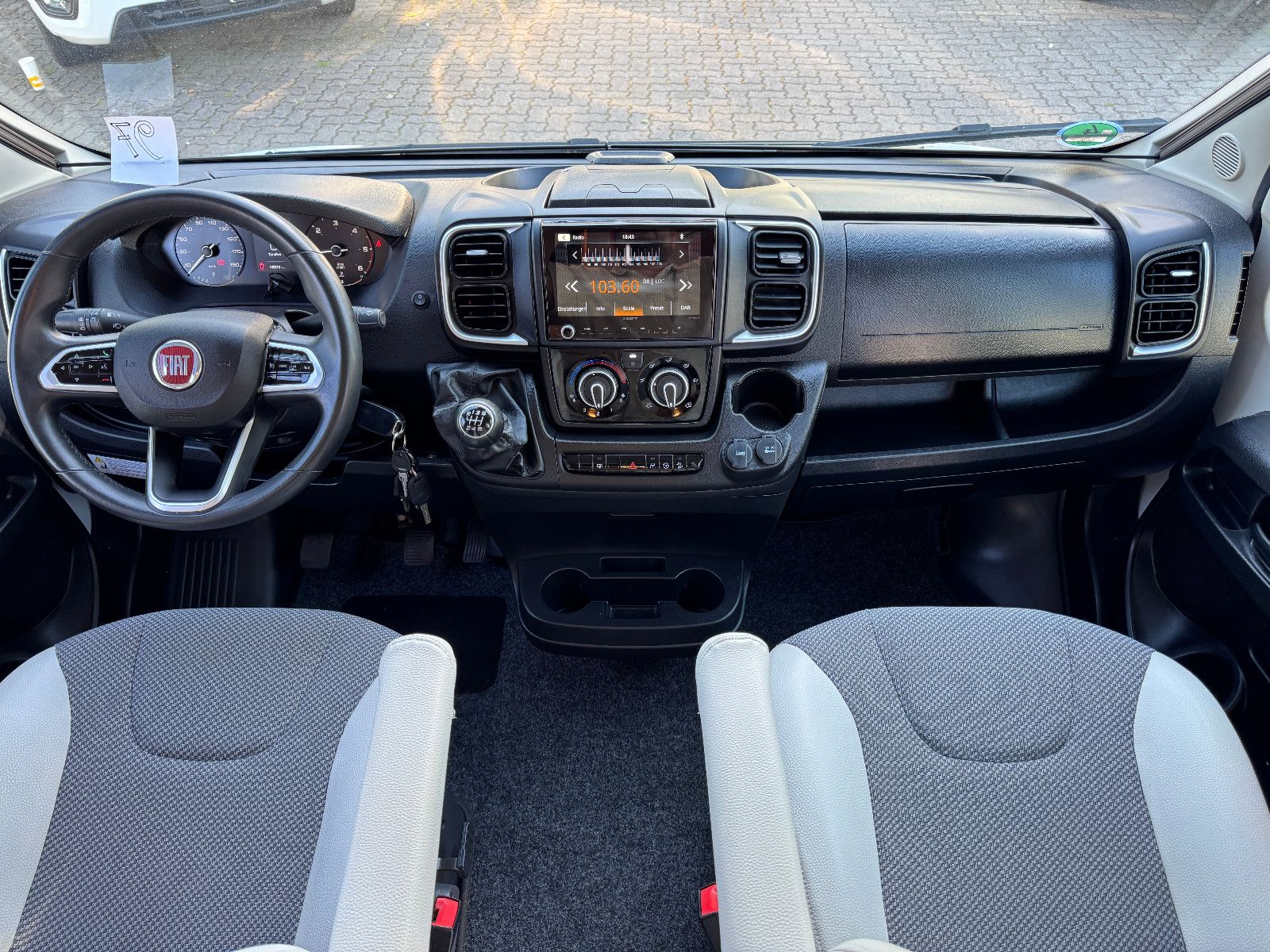 Fahrzeugabbildung VANTourer 540 FIAT DUCATO AUFSTELLDACH 5 SCHLAFPLÄTZE AHK