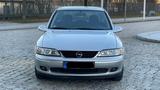 Opel Vectra 1.6, Automatik, Klima, Traumzustand, BT - Opel Vectra: B V6