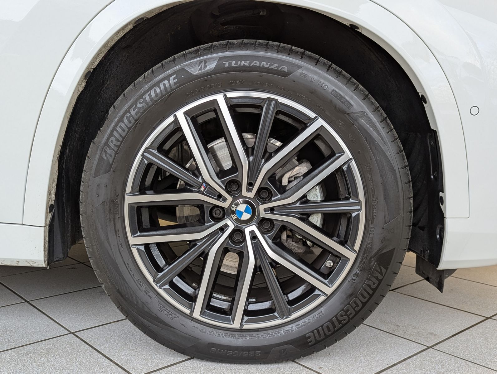 BMW X1 18 d M-Sport Pano Premium-Travel-Paket AHK - Image 10