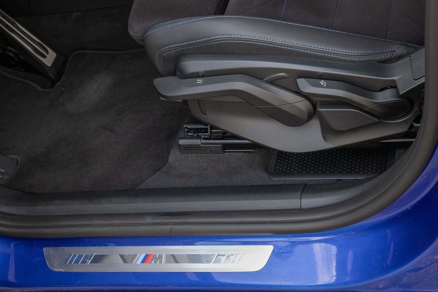 BMW 223 Active Tourer - Bild 12