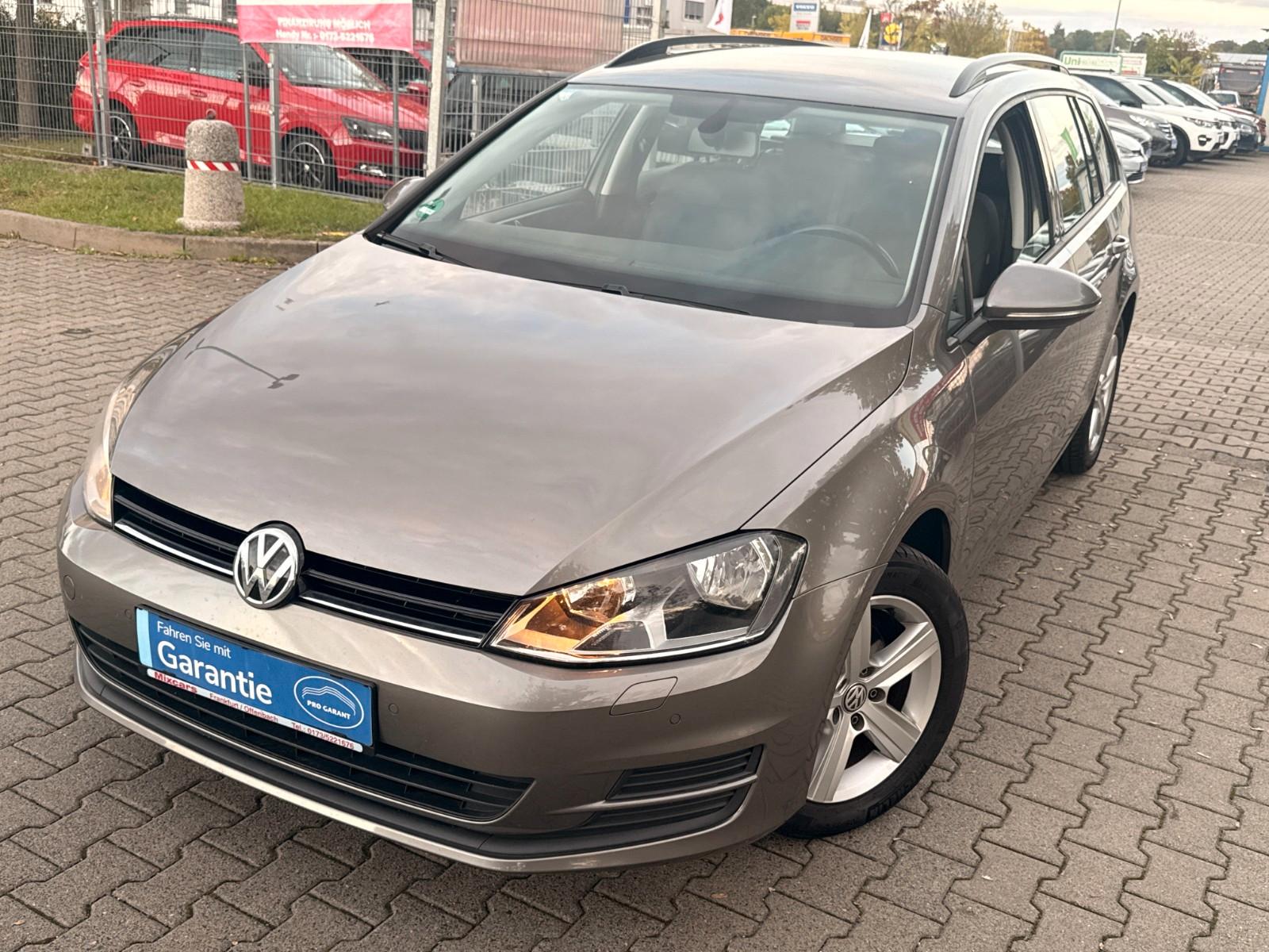 Volkswagen Golf 2013 — interior