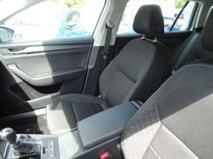 Fahrzeugabbildung Skoda Superb Combi Active