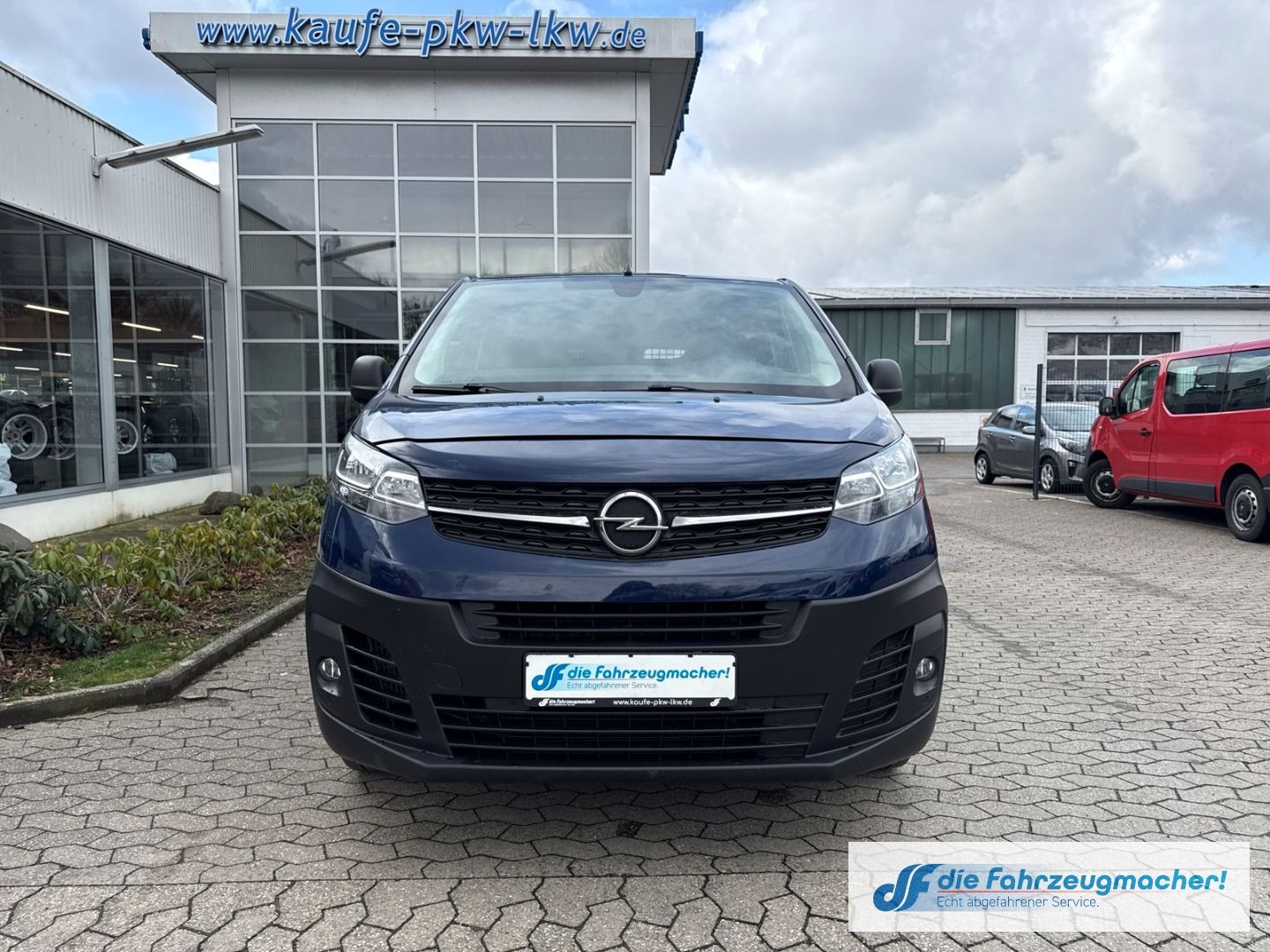 Fahrzeugabbildung Opel Vivaro Kasten Edition M 1.5 D  Musikstreaming To