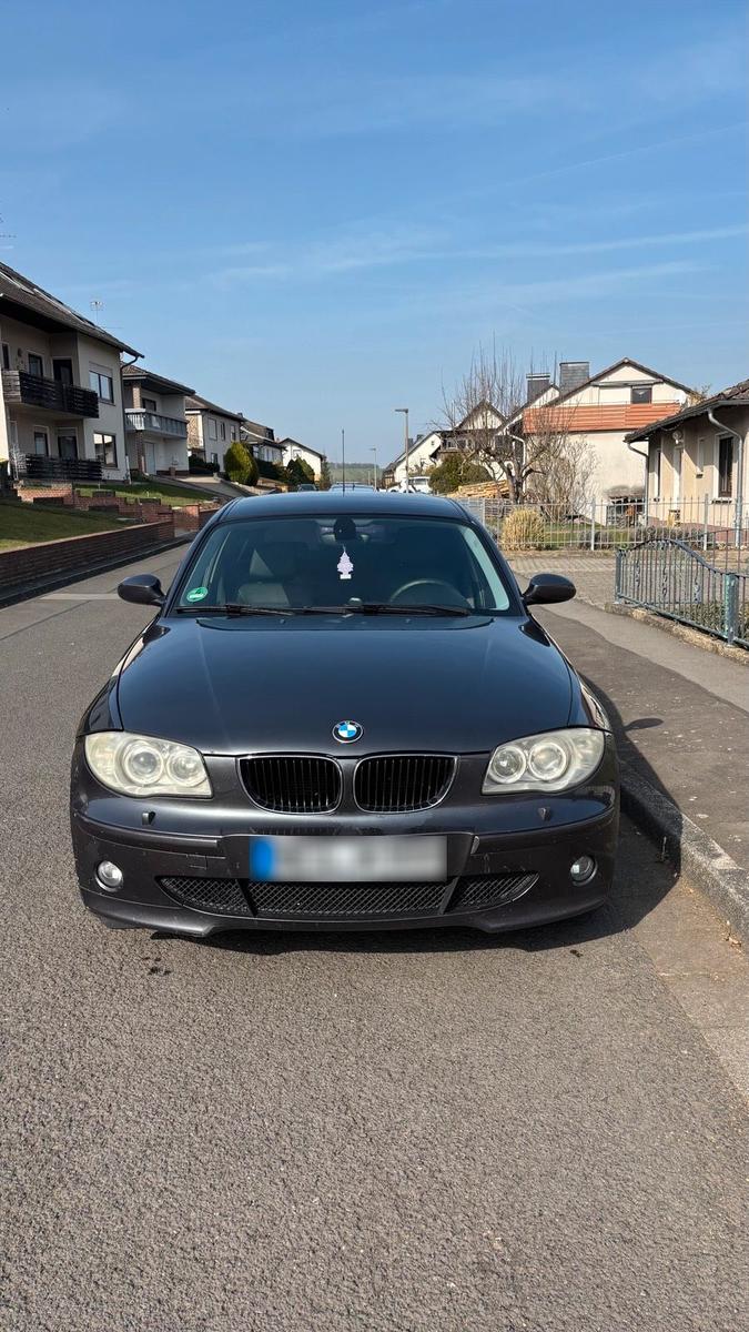 BMW 120