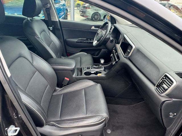 KIA Sportage Platinum Edition 4WD