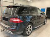 Mercedes-Benz ML 350 R-Kamera*Memory*Stndhzg*Bi-Xenon*Pano*AHK - Mercedes-Benz ML 350 mit Benzin-Antrieb