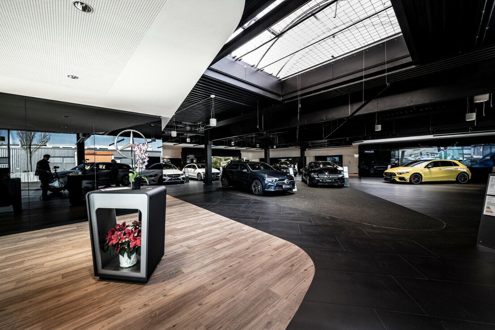 showroom-image-main