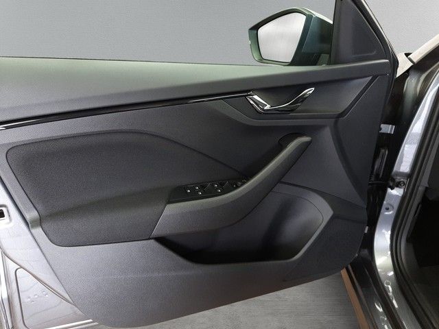 Fahrzeugabbildung Skoda Kamiq Selection 1.0TSI DSG AHK SitzHz LenkHz