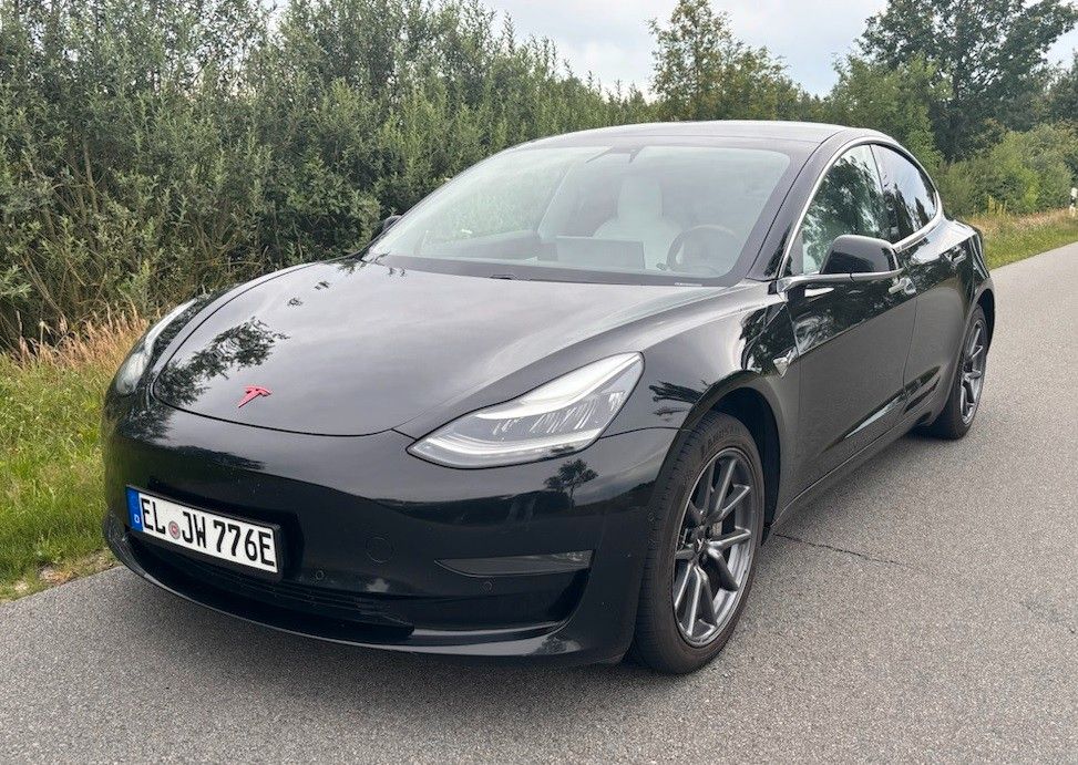 Image of Tesla Model 3
