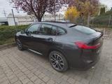 BMW X4 xDrive25d AT M Sport M Sport - BMW X4 von privat