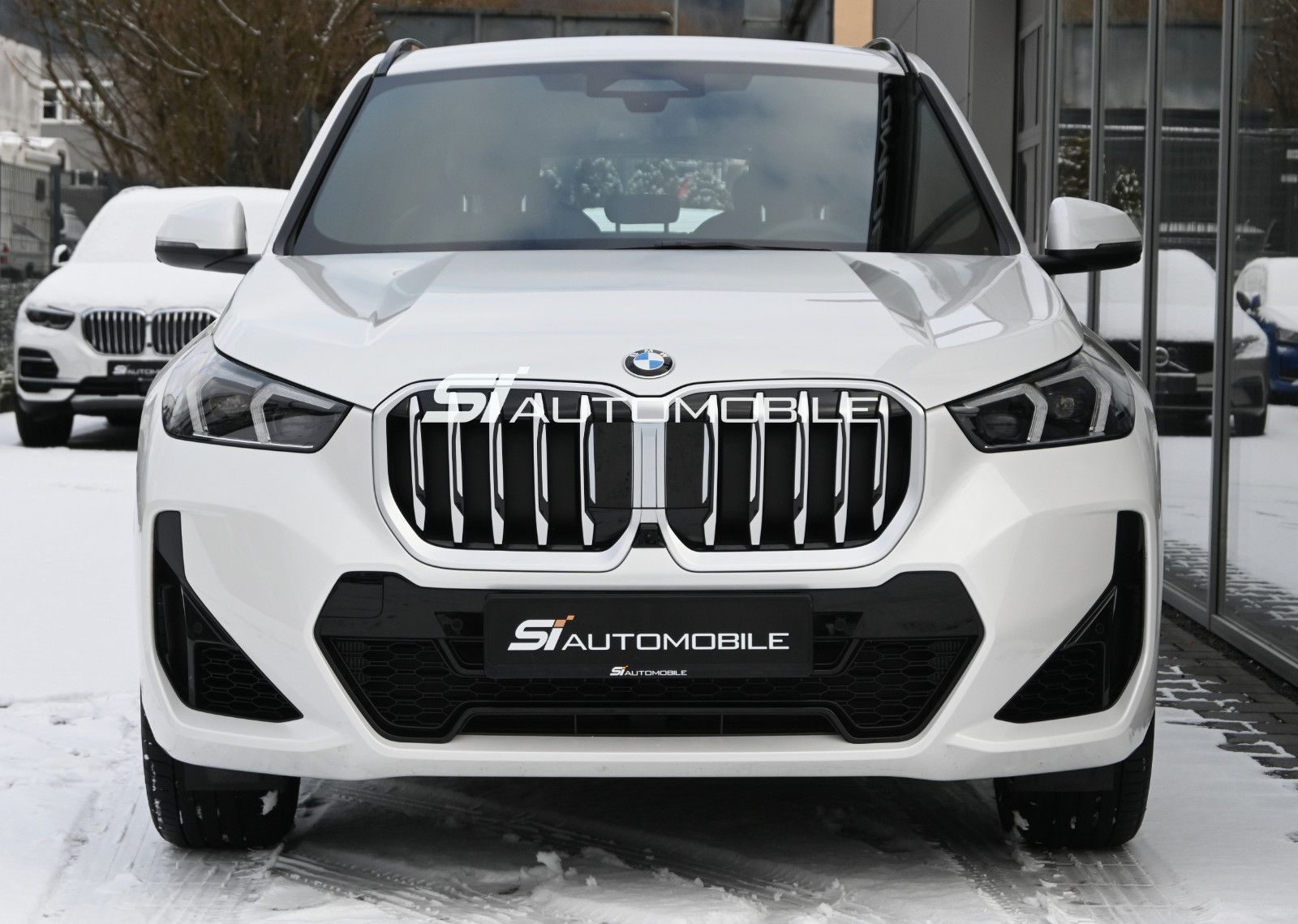 Fahrzeugabbildung BMW X1 xDrive23i M-Sport °ACC°AHK°360°MEMO°HARMAN°
