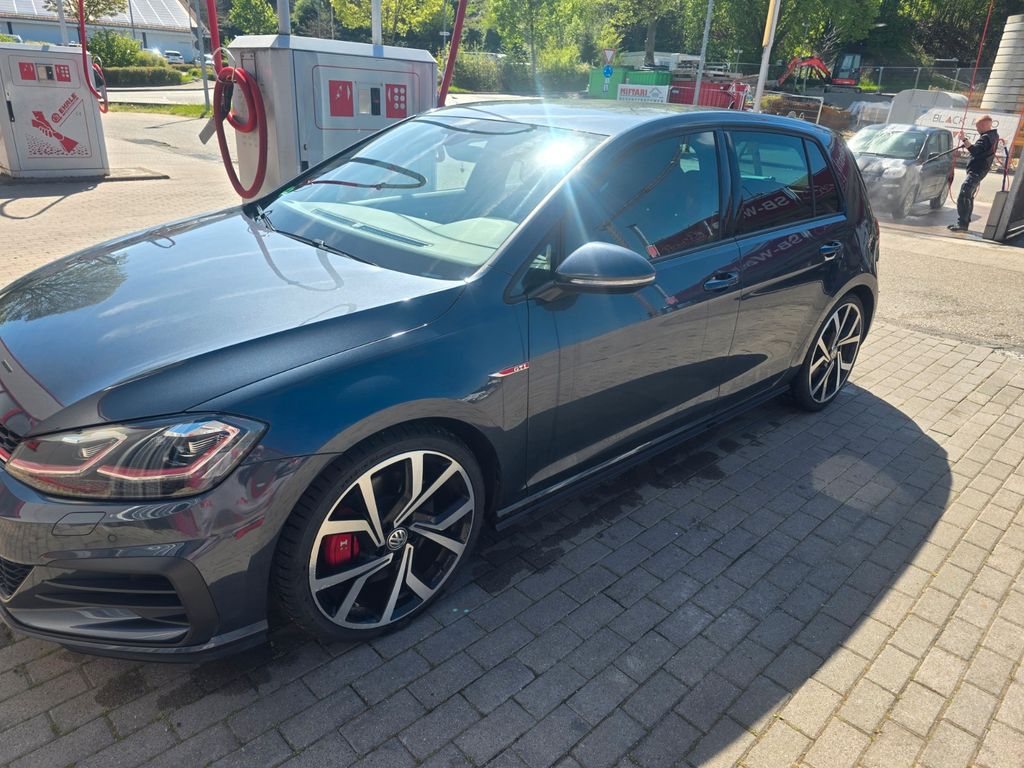 Image of Volkswagen Golf