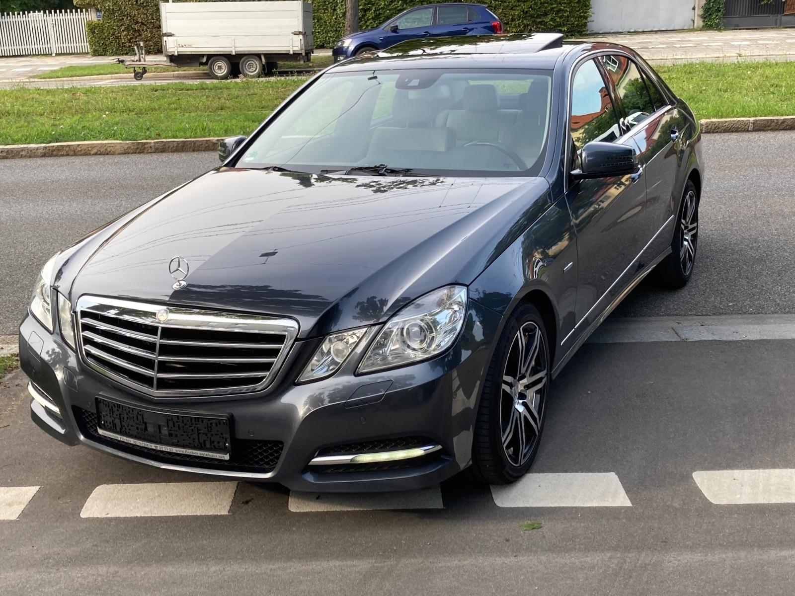 Mercedes-Benz E 350 Lim CDI 4M Avantg+Sportpak/Leder/COMAND/SH