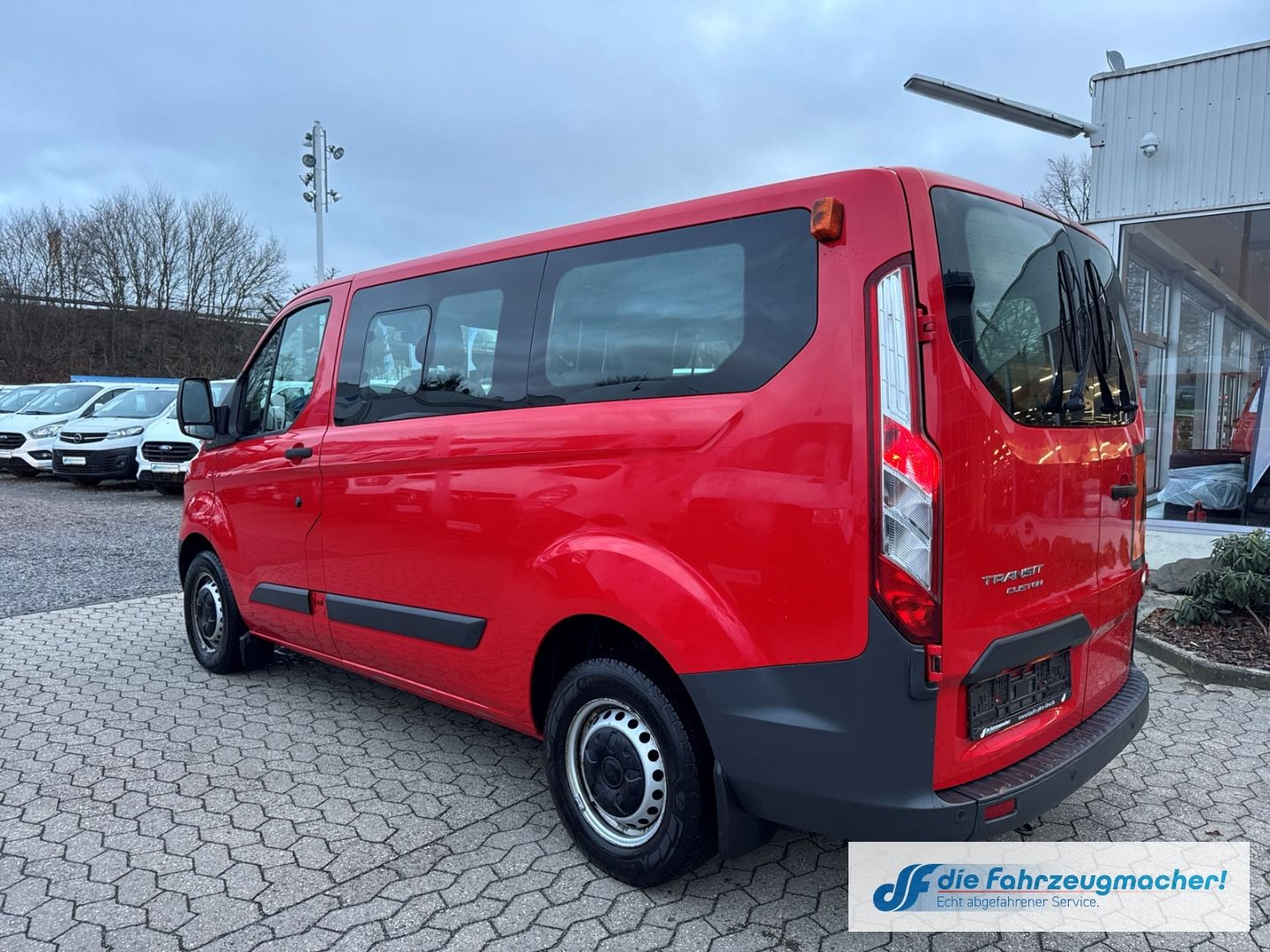 Fahrzeugabbildung Ford Transit Custom Tourneo 300 L1 *1977