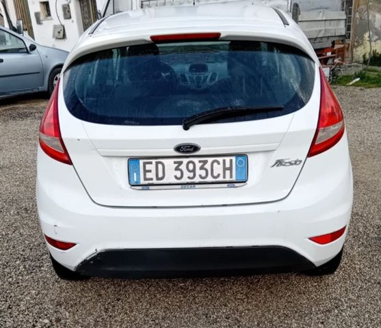 Ford Fiesta 1.2 82 CV 5 porte Titanium