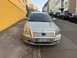 Toyota Avensis 2.0 - gebrauchte Toyota Avensis aus dem Jahr 2005