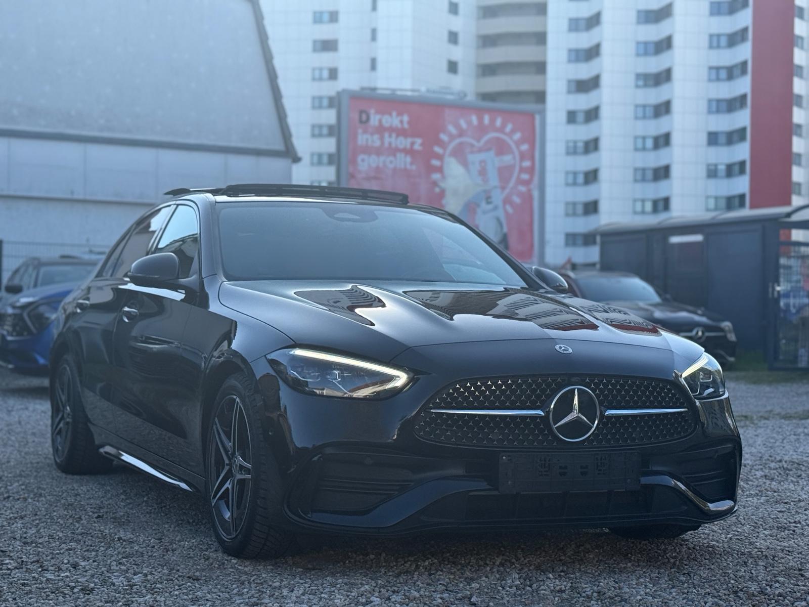 Mercedes-Benz C 180 AMG/PANO/KAMERA/LEDER/LED/T-WINKEL