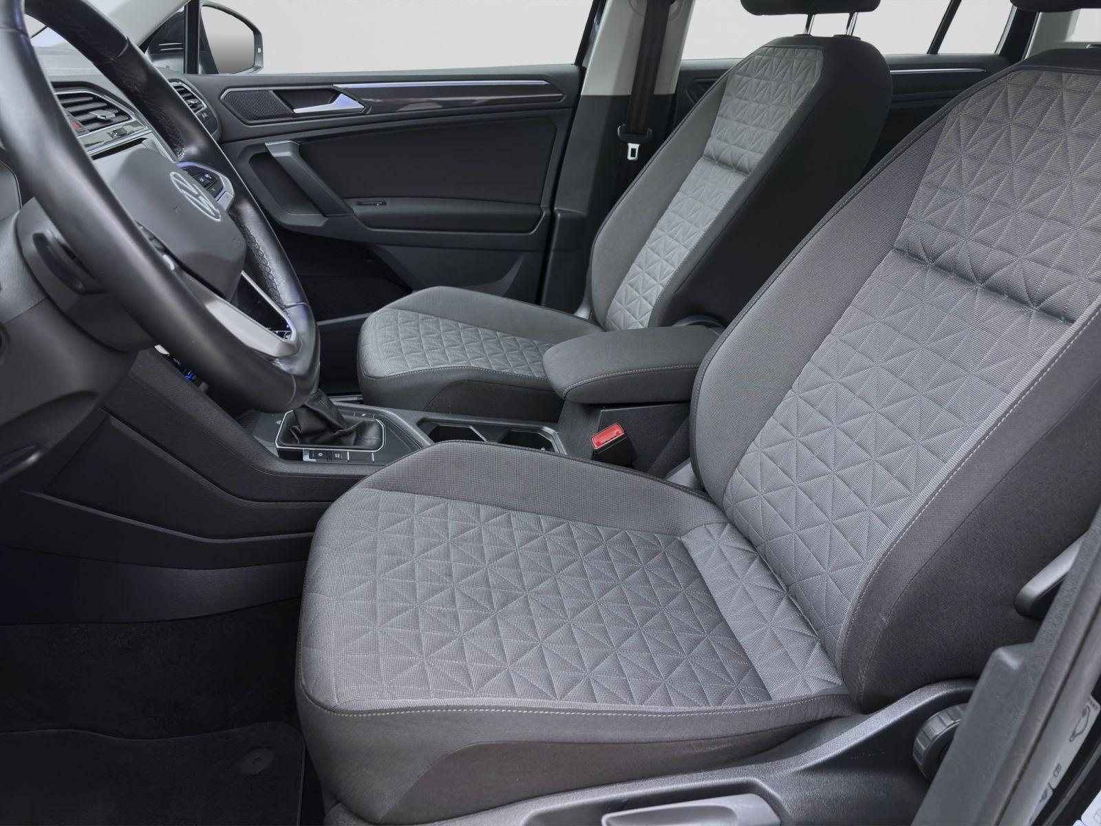 Volkswagen Tiguan 2.0 TDI DSG LIFE AHK NAVI KAMERA ACC