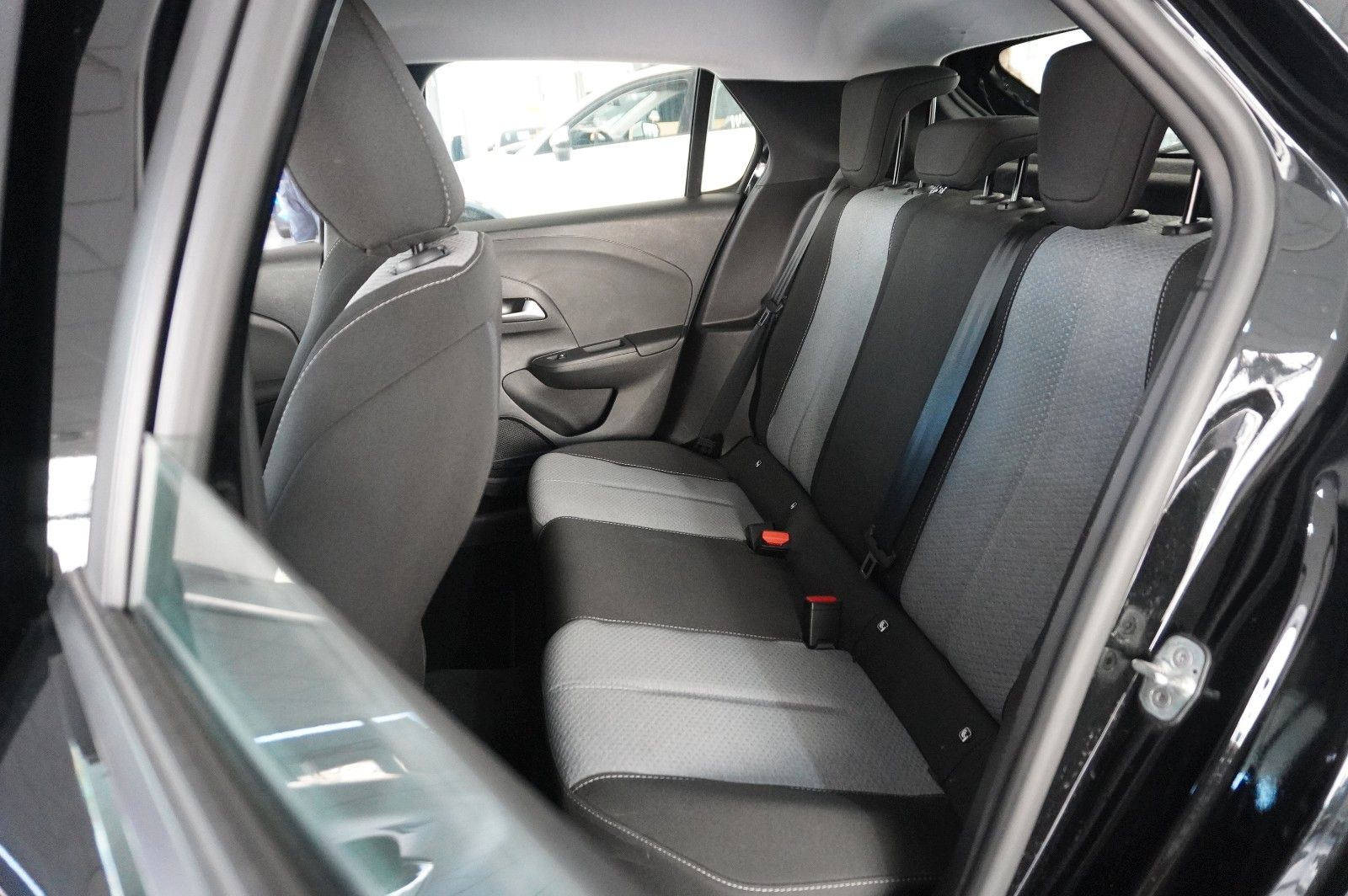 Fahrzeugabbildung Opel Corsa F 1.2T EDITION NAVI/LED/SPORT/SHZ/PDC/DAB+