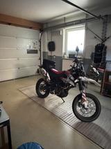 Aprilia SX 125, Neuwertig , Herstellergarantie - APRILIA 125 SX