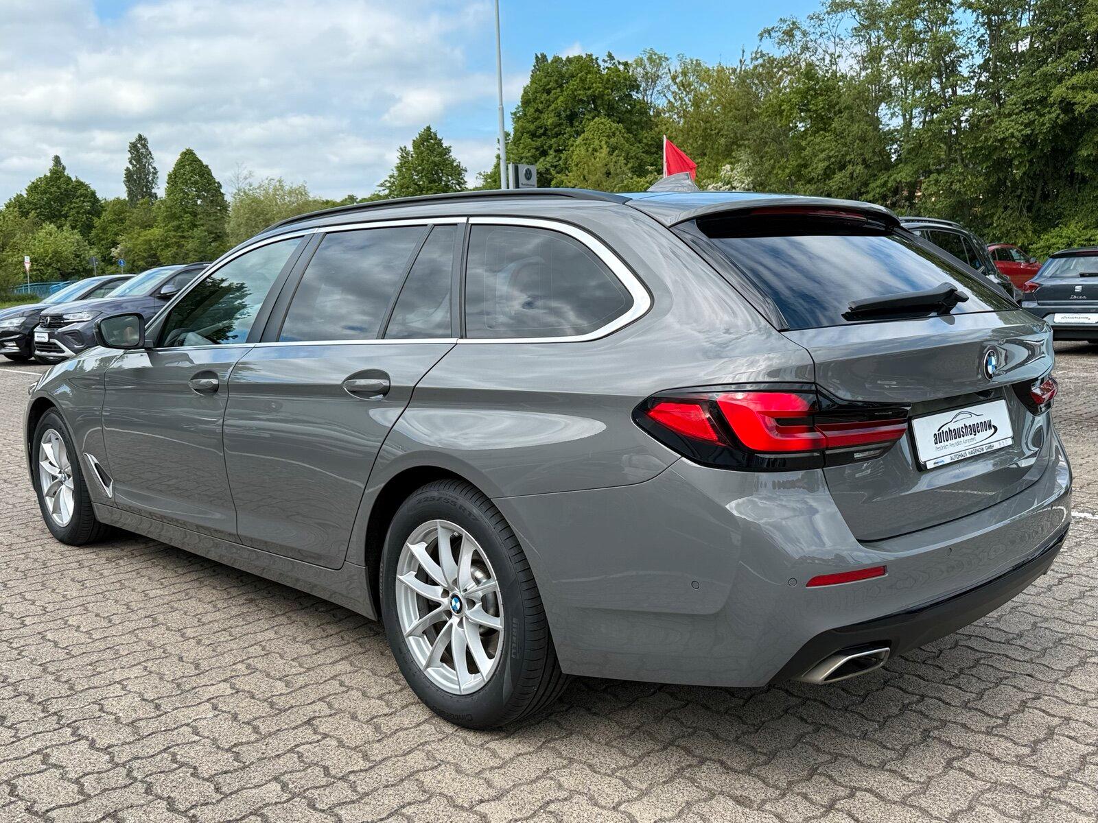 BMW 5er - 530 d Mild Hybrid PANO Leder AHK NAVI LED 