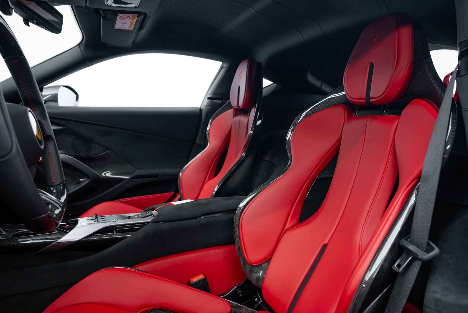 Fahrzeugabbildung Ferrari 12Cilindri LIFT/CARBON/RACING SEATS/PASS DISPLAY