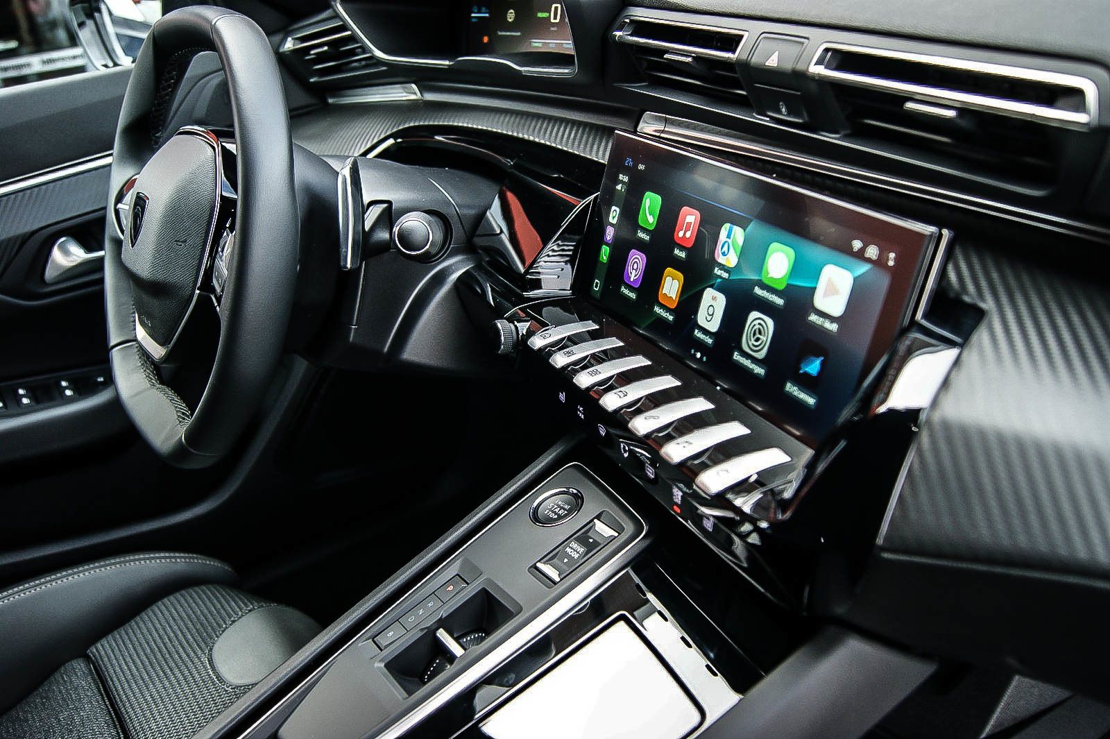 Fahrzeugabbildung Peugeot 508 SW Hybrid 225 Allure ANHÄNGERKUPPLNG LED ACC