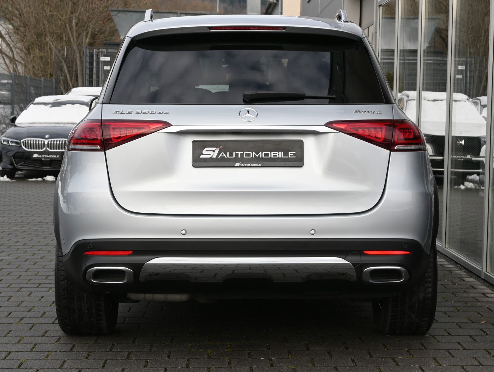 Fahrzeugabbildung Mercedes-Benz GLE 350 de 4Matic °ACC°PANO°SITZKLIMA°8-FACH 19"