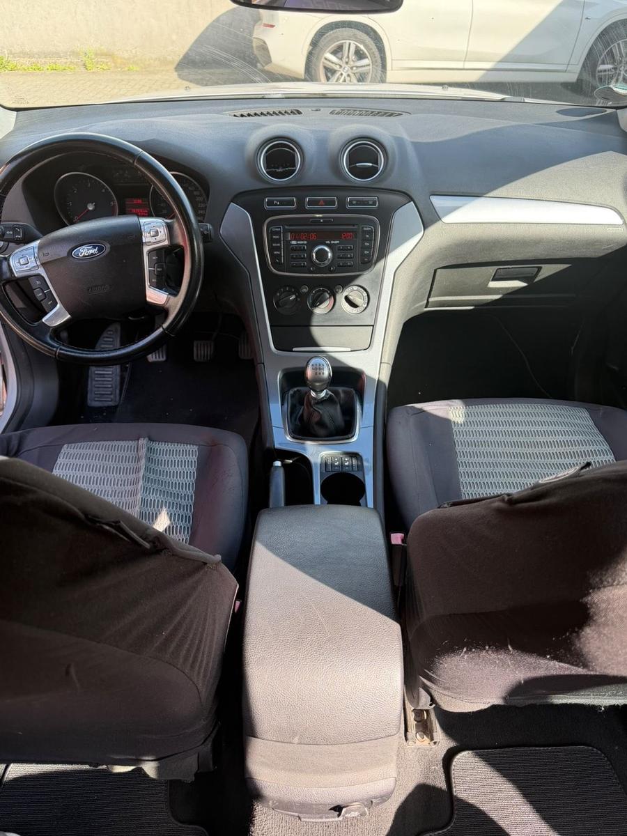 Ford Mondeo 2011 — photo 6