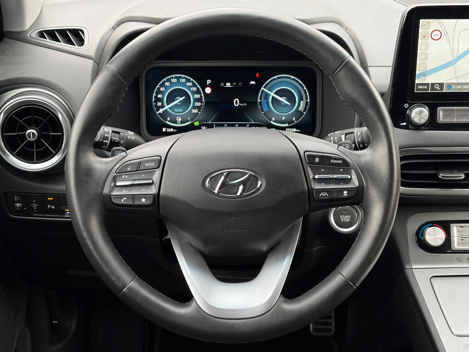 Fahrzeugabbildung Hyundai KONA E Advantage 11kw OBC LED ACC CAM SHZ NAVI