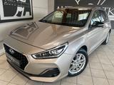 Hyundai i30 1.4 Passion/LED/LHZ/SHZ/RFK/Apple CarPlay - Hyundai i30: 1.4