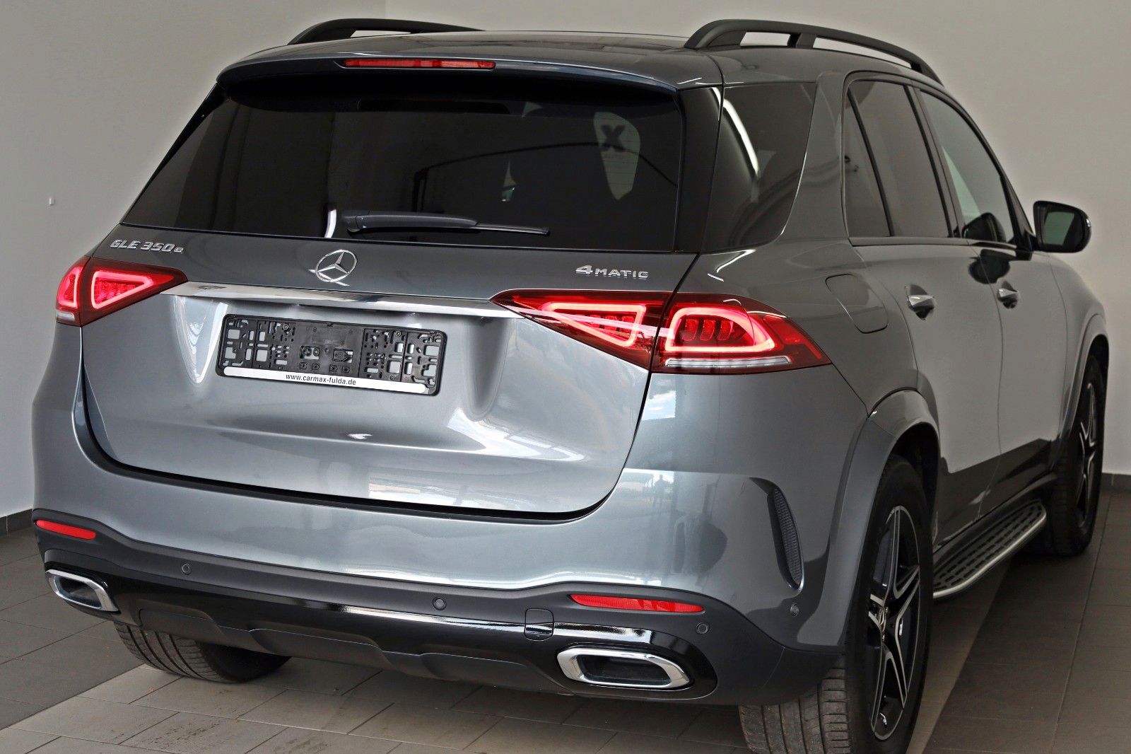 Fahrzeugabbildung Mercedes-Benz GLE 350e 4M AMG Leder,Navi,LED,PanDach,Night,360