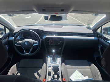 Volkswagen Passat - 8