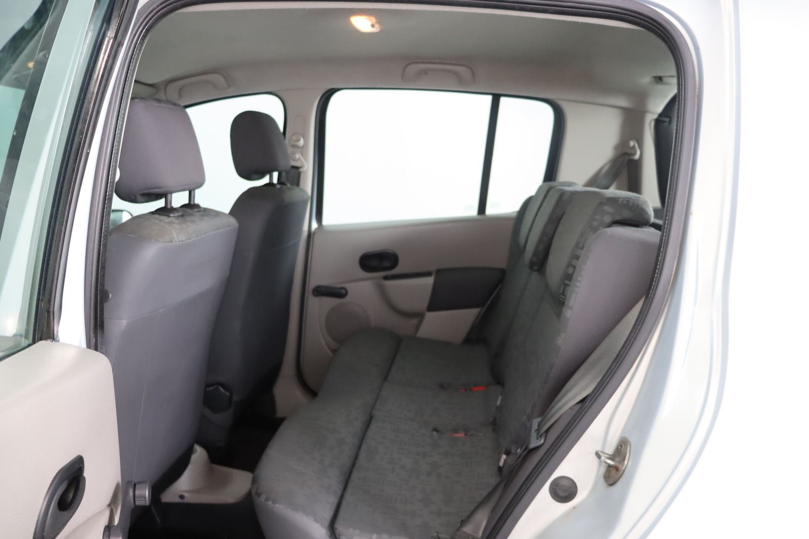 Fahrzeugabbildung Renault Modus 1.2 16V * HU/AU bis 09.26 * 8-fach *