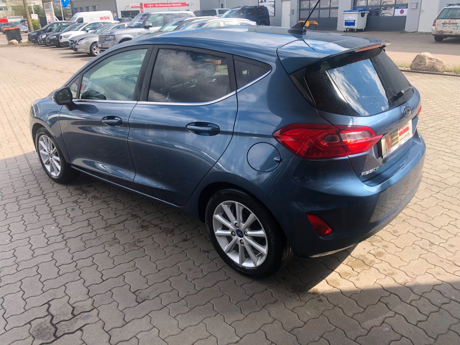 Fahrzeugabbildung Ford Fiesta Titanium