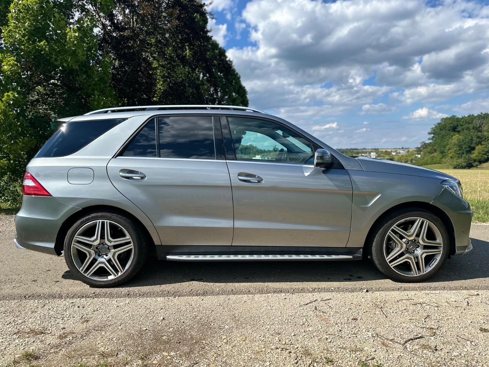 Mercedes-Benz ML 63 AMG 4Matic*Vollausstattung*AHK*360°*Harman
