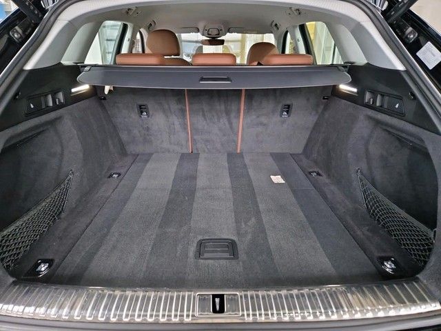 Fahrzeugabbildung Audi e-tron 55 quattro Navi VollLeder ACC StandKlima