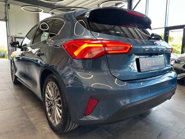 Ford Focus Lim. Titanium *Navi*AHK*LED*