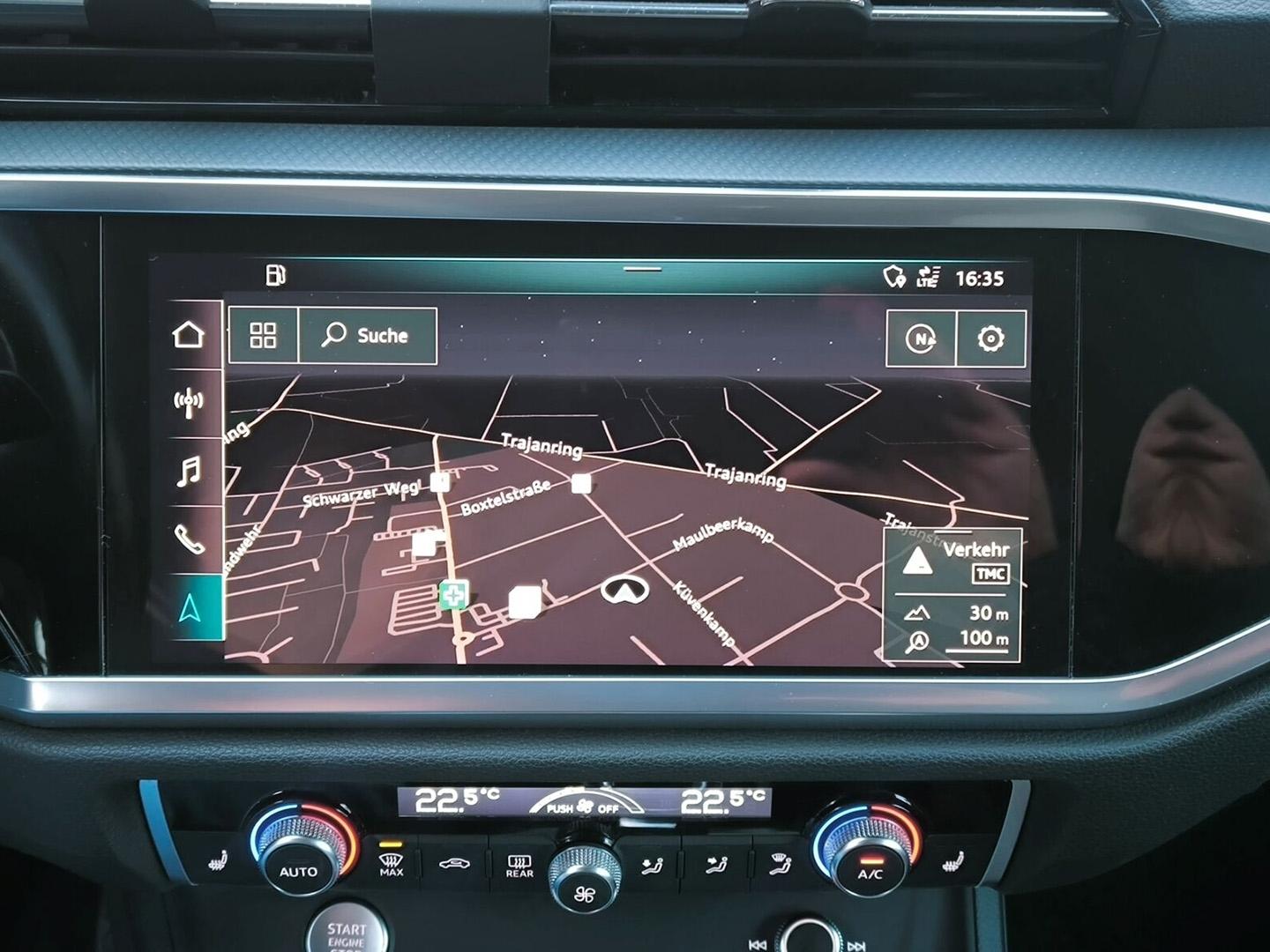 Audi Q3 35 TFSI S line S-TRONIC LED CONNECT ACC KAMER