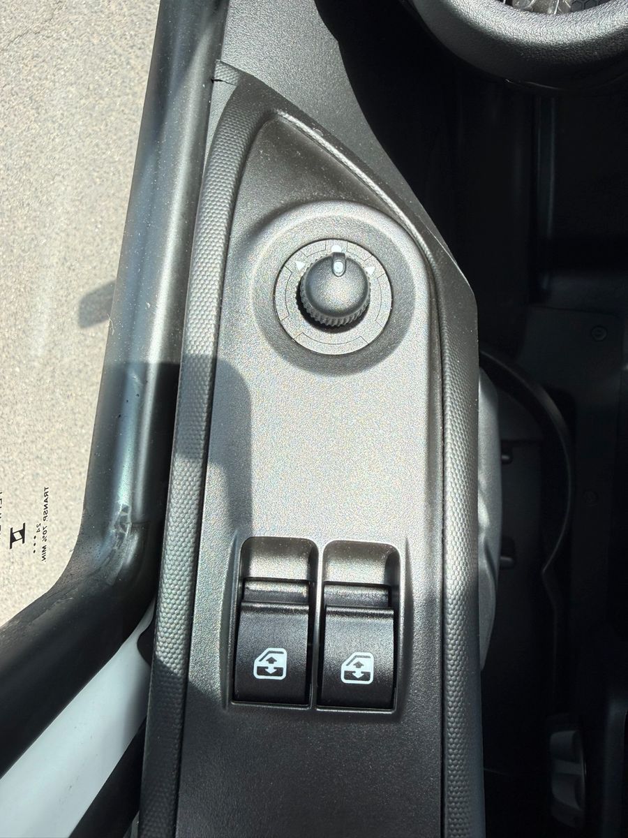 Fahrzeugabbildung Iveco Daily 35S14 D Pritsche *R 3.450* AHK