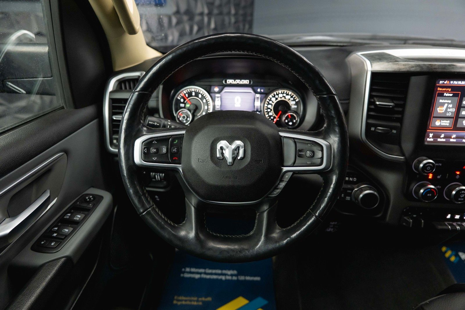 Fahrzeugabbildung Dodge RAM 5.7 V8 HEMI 4x4 OFFROAD Night-Paket *LED*