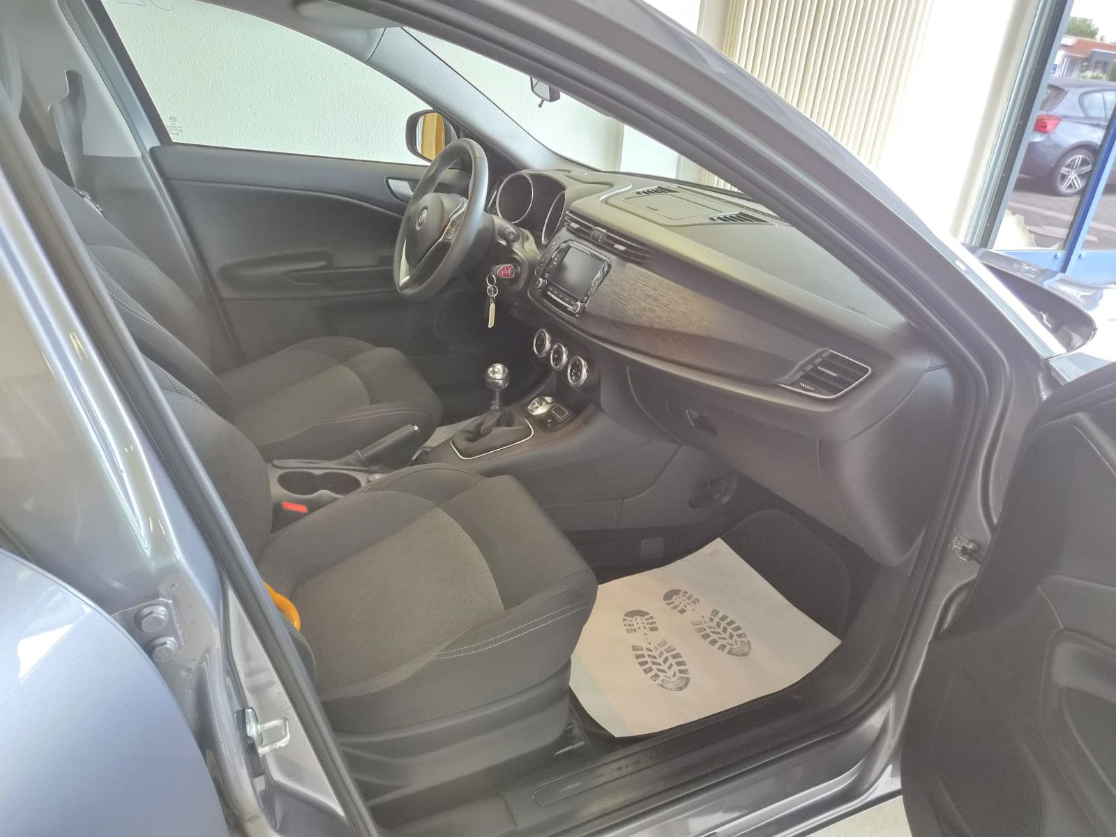 Fahrzeugabbildung Alfa Romeo Giulietta / NAVI / GEPFLEGT / GARANTIE
