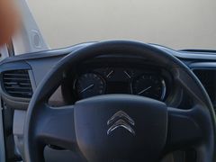 Jumpy Kasten Club M Jumpy Kasten Club M