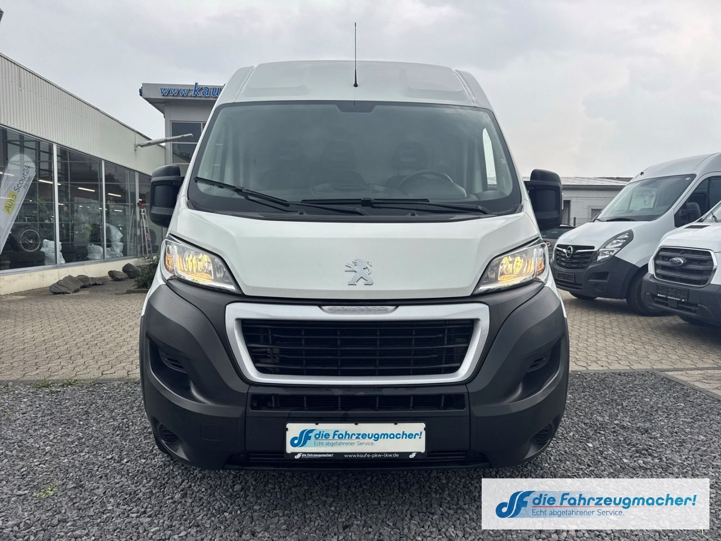 Fahrzeugabbildung Peugeot Boxer Kasten Hochraum 333 L2H2 Pro BlueHDi 140 S