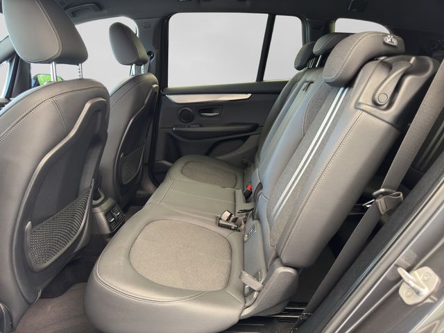 Fahrzeugabbildung BMW 218i Gran Tourer M Sport+7-Sitzer+LED+Navi+AHK